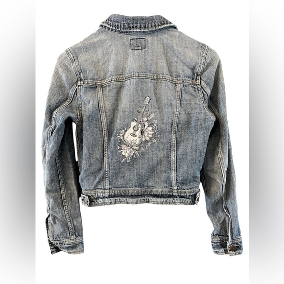Custom Embroidered Guitar and Floral American Eagle Jean Jacket - Picture 3 of 8